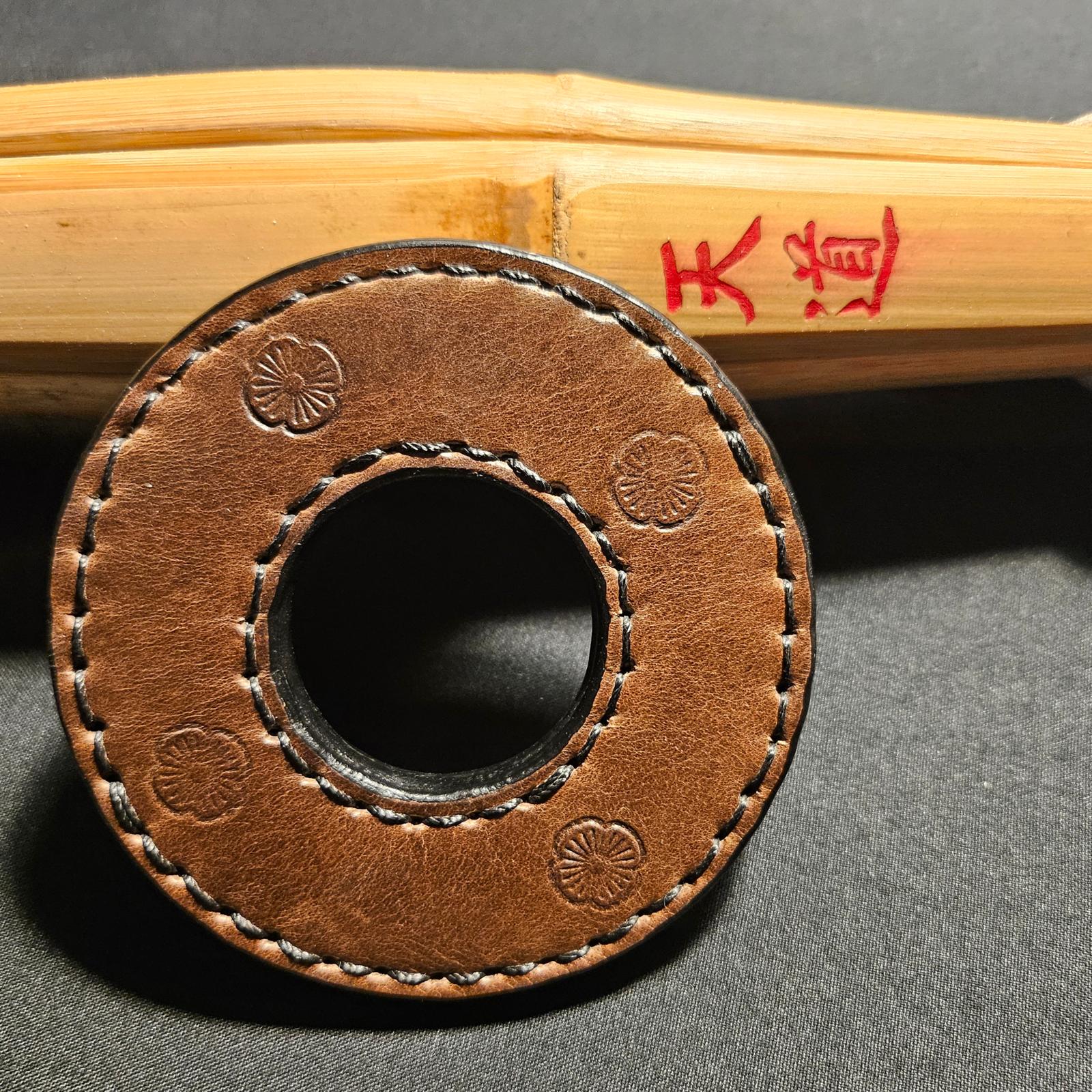 Tsuba cuir faite main